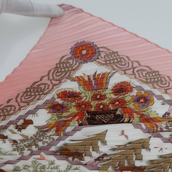 HERMES Carre Pleated Decoupages Scarf Silk Pink Auth hk1221 - Picture 4 of 16
